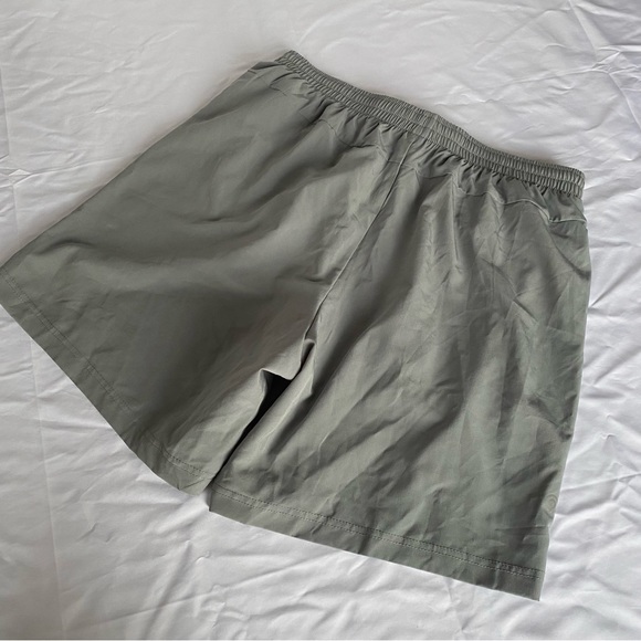Gray champion shorts - Picture 3 of 5